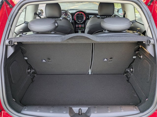 Used 2020 MINI Cooper SE w/ 6.5" Touchscreen Package image 16