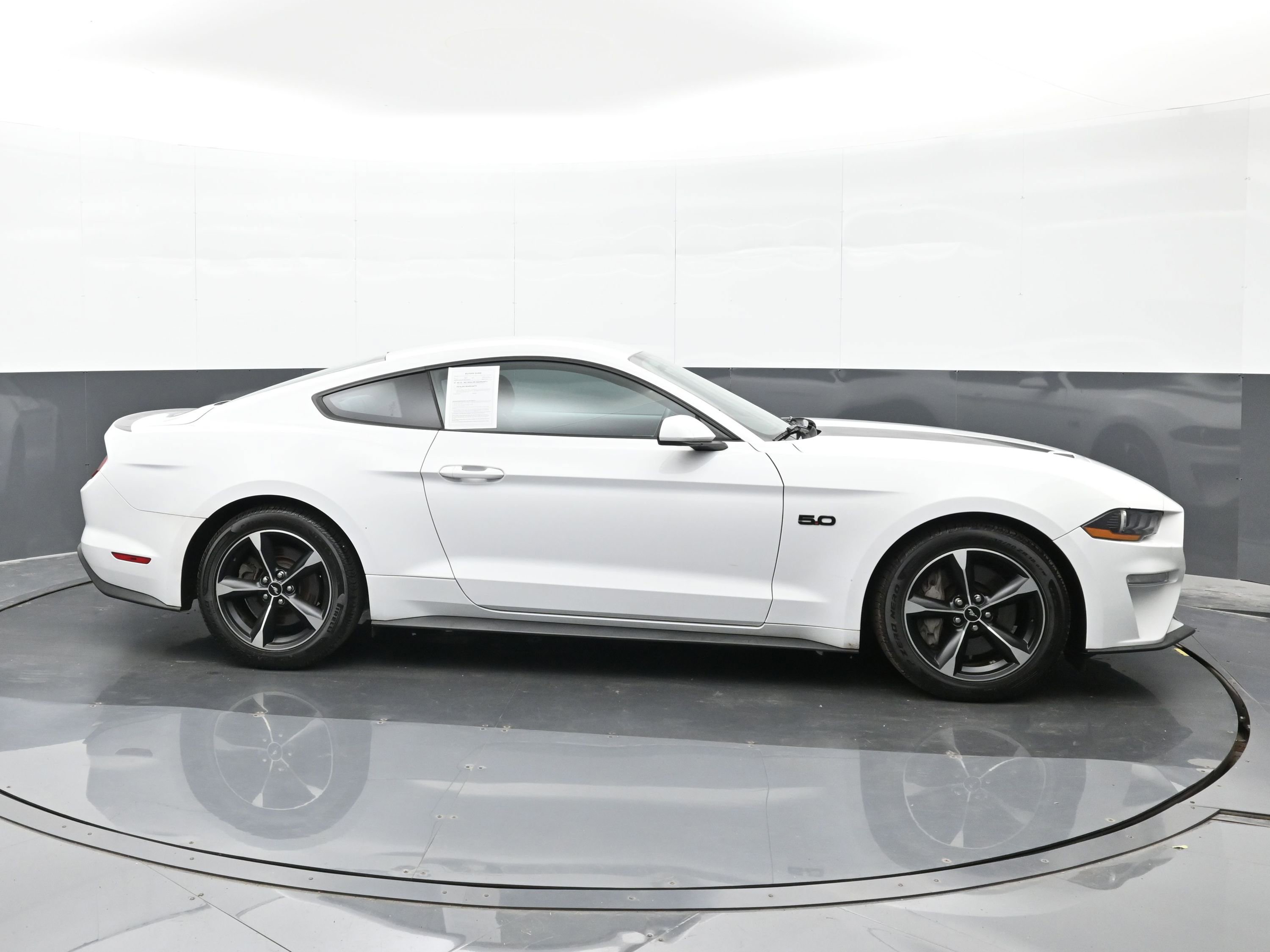 Used 2018 Ford Mustang GT image 9