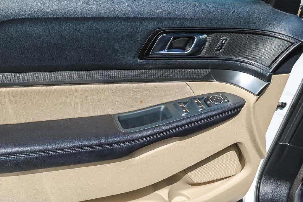 Used 2016 Ford Explorer FWD image 22