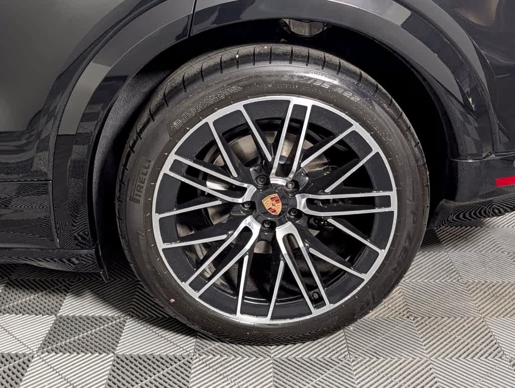 New 2026 Porsche Cayenne E-Hybrid AWD/4WD image 12