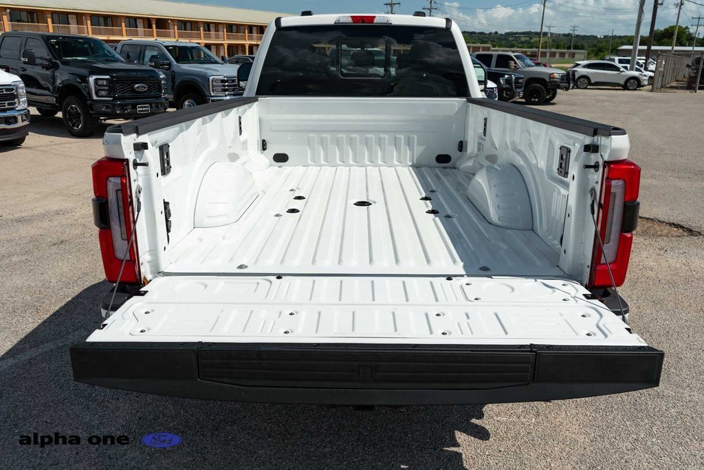 Used 2025 Ford F350 Platinum image 8