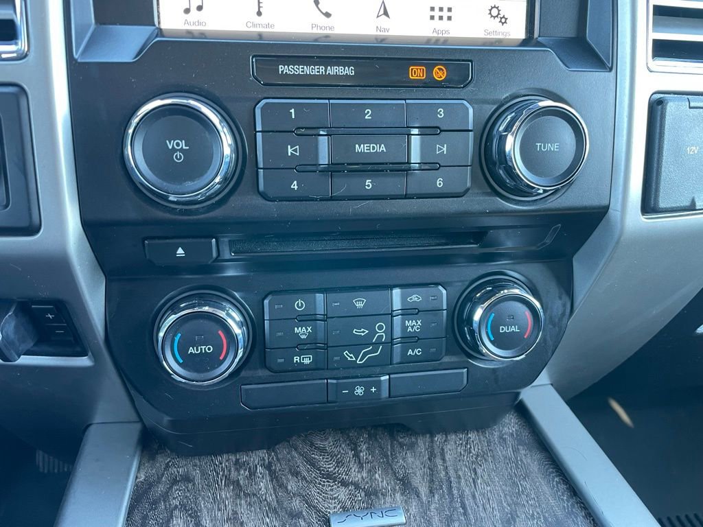 Used 2017 Ford F250 Lariat w/ Snow Plow Prep Package AWD/4WD image 11