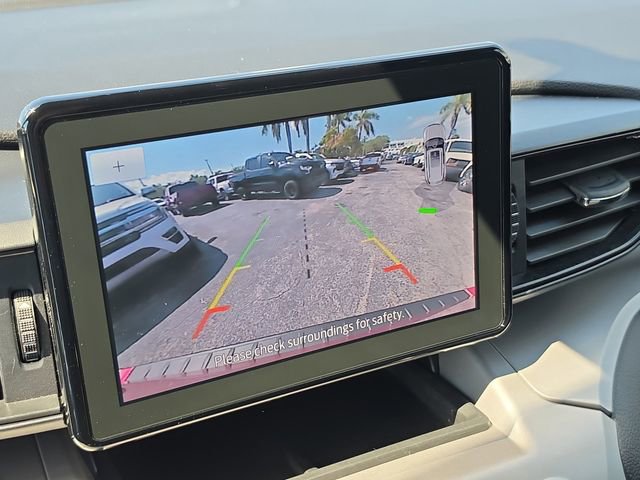 Used 2024 Ford Explorer XLT image 20