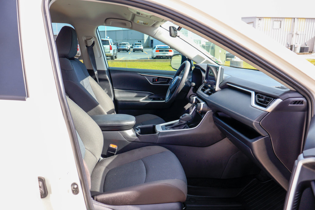 Used 2025 Toyota RAV4 LE FWD image 10