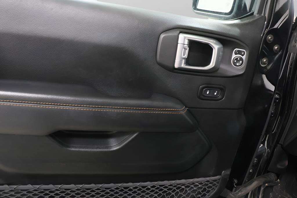 Used 2021 Jeep Wrangler Unlimited Sahara AWD/4WD image 23