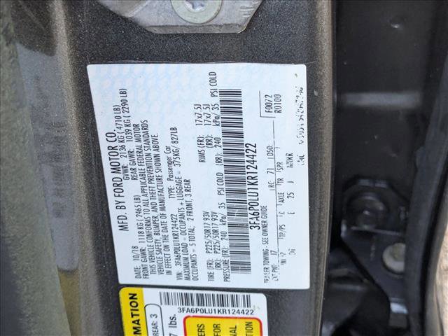 Used 2019 Ford Fusion SE FWD image 15