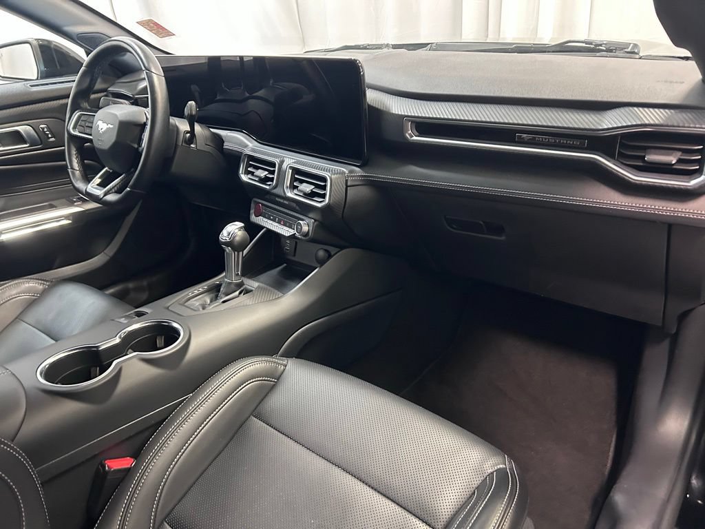 Used 2025 Ford Mustang Premium RWD image 20