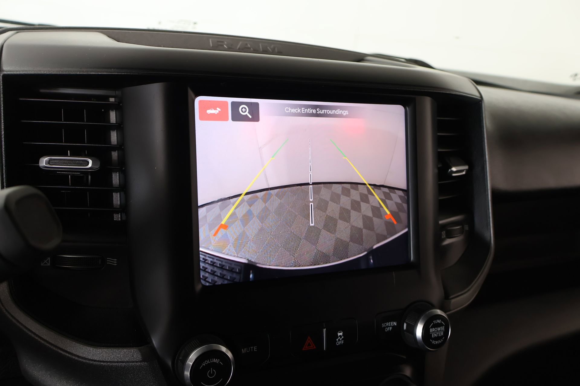 Used 2024 RAM 3500 Tradesman w/ Chrome Appearance Group image 6