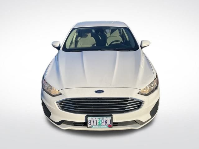 Used 2019 Ford Fusion SE FWD image 2
