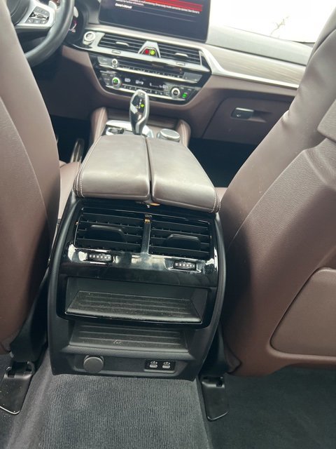 Used 2023 BMW 540i xDrive w/ M Sport Package image 10