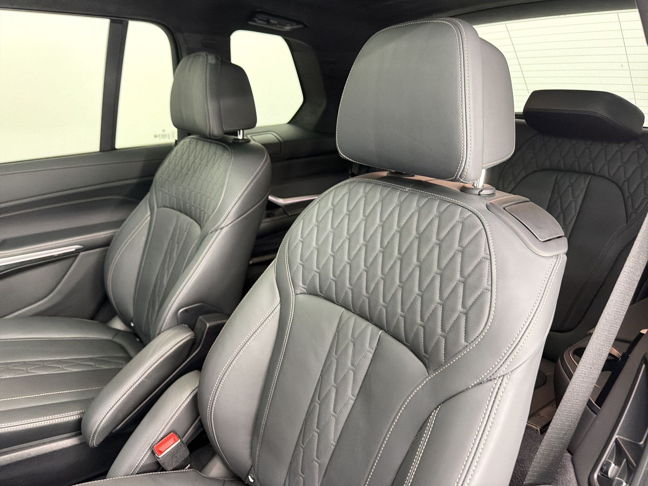 Certified 2024 BMW X7 M60i w/ Executive Package AWD/4WD image 26