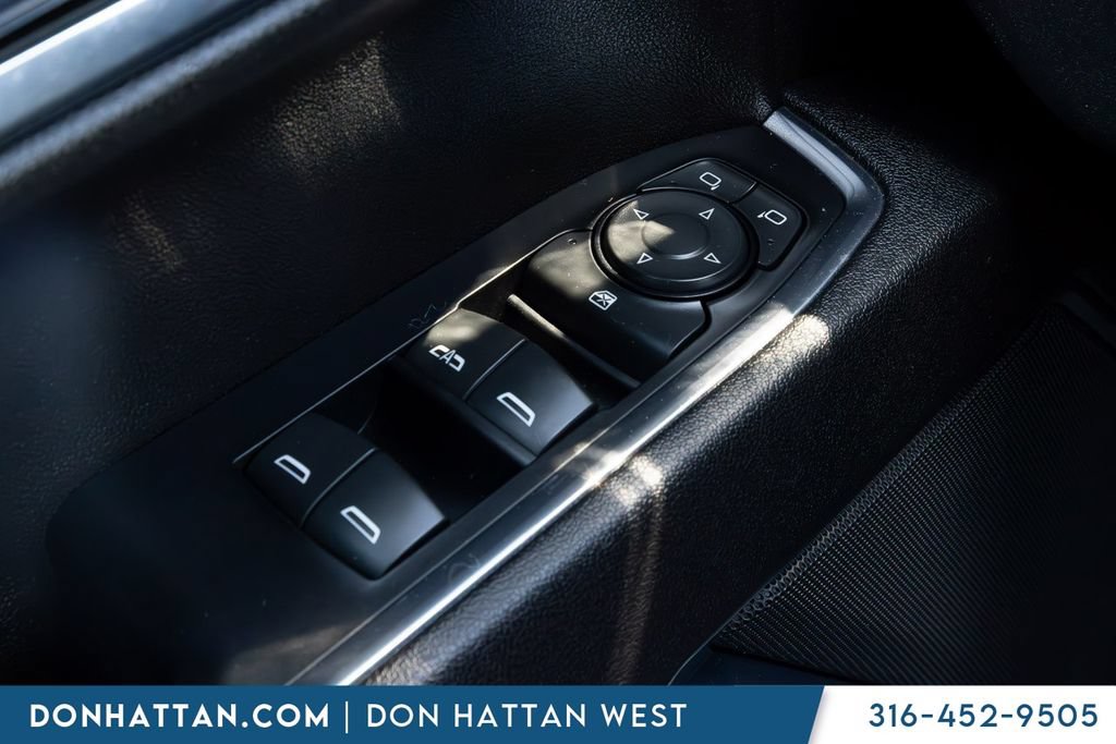 Used 2023 Chevrolet Silverado 1500 LT AWD/4WD image 10