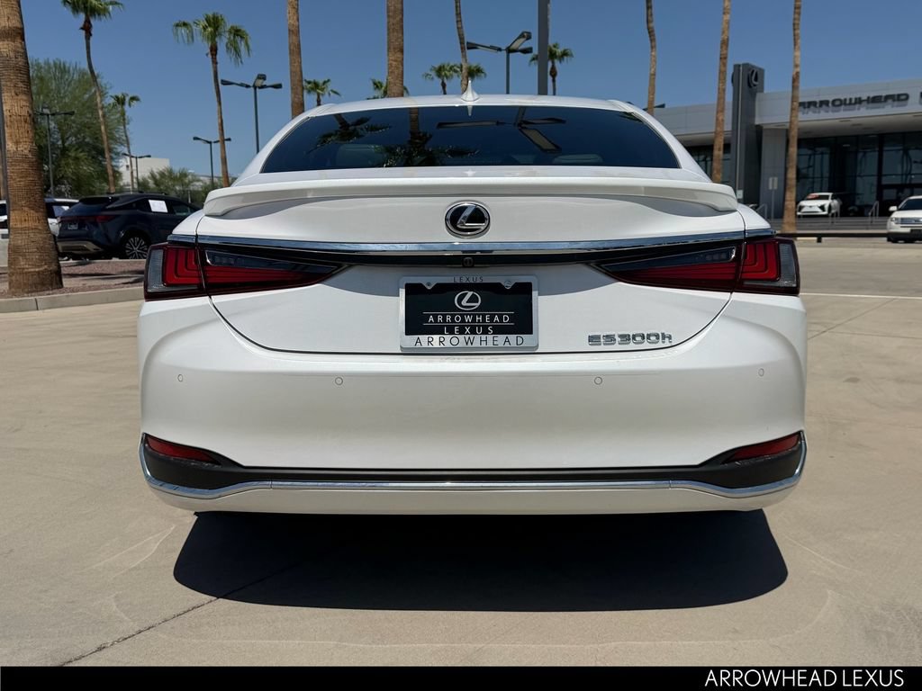 Used 2024 Lexus ES 300h Ultra Luxury w/ Accessory Package (Z1) FWD image 6