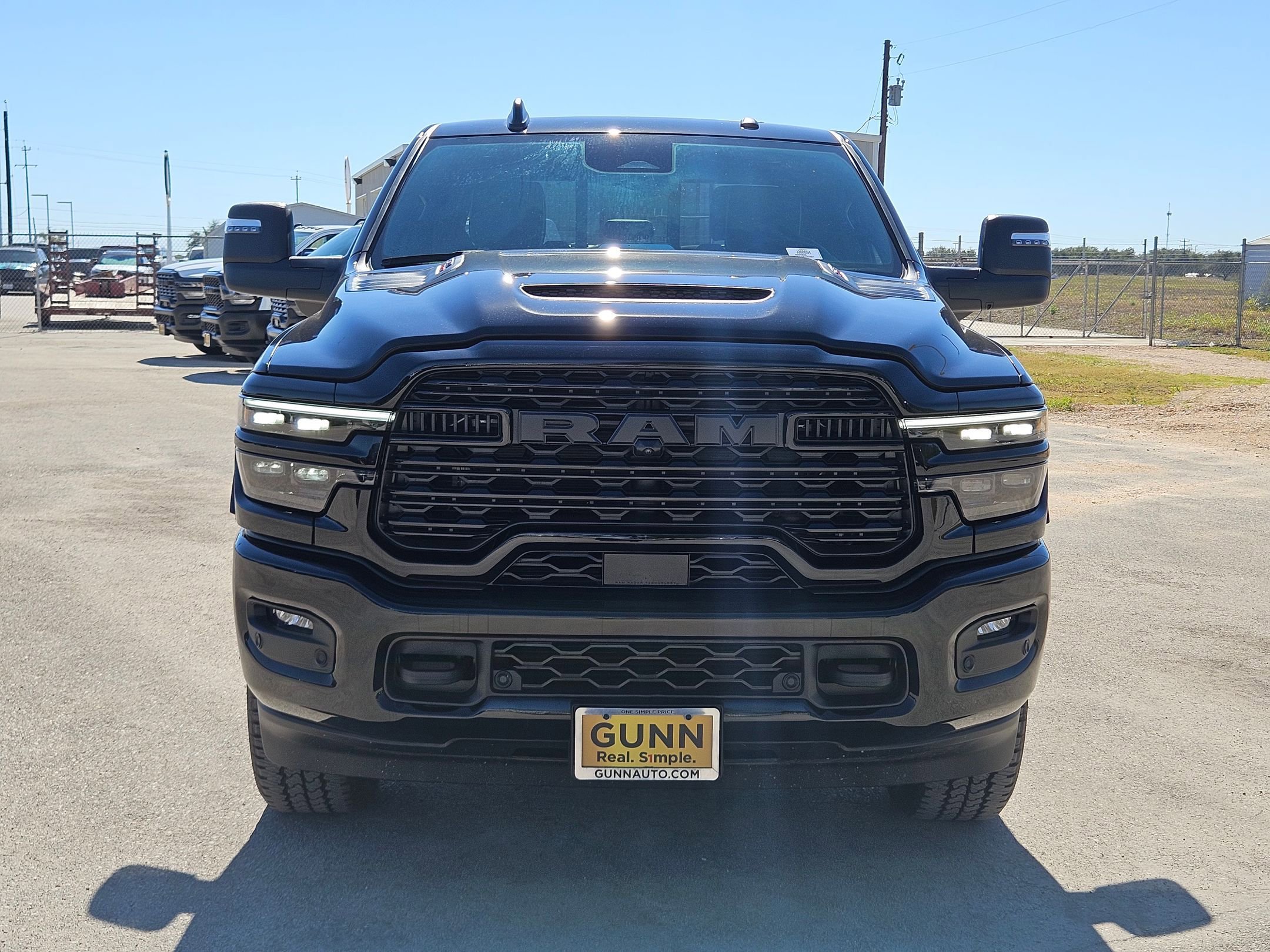 New 2026 RAM 2500 Limited AWD/4WD image 8