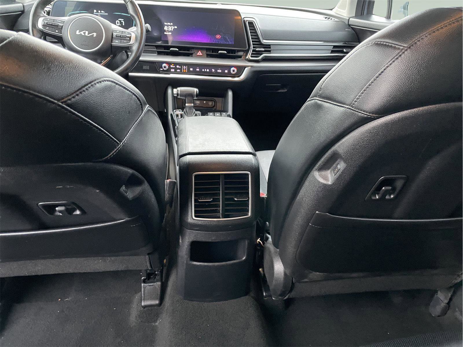 Used 2023 Kia Sportage EX image 17