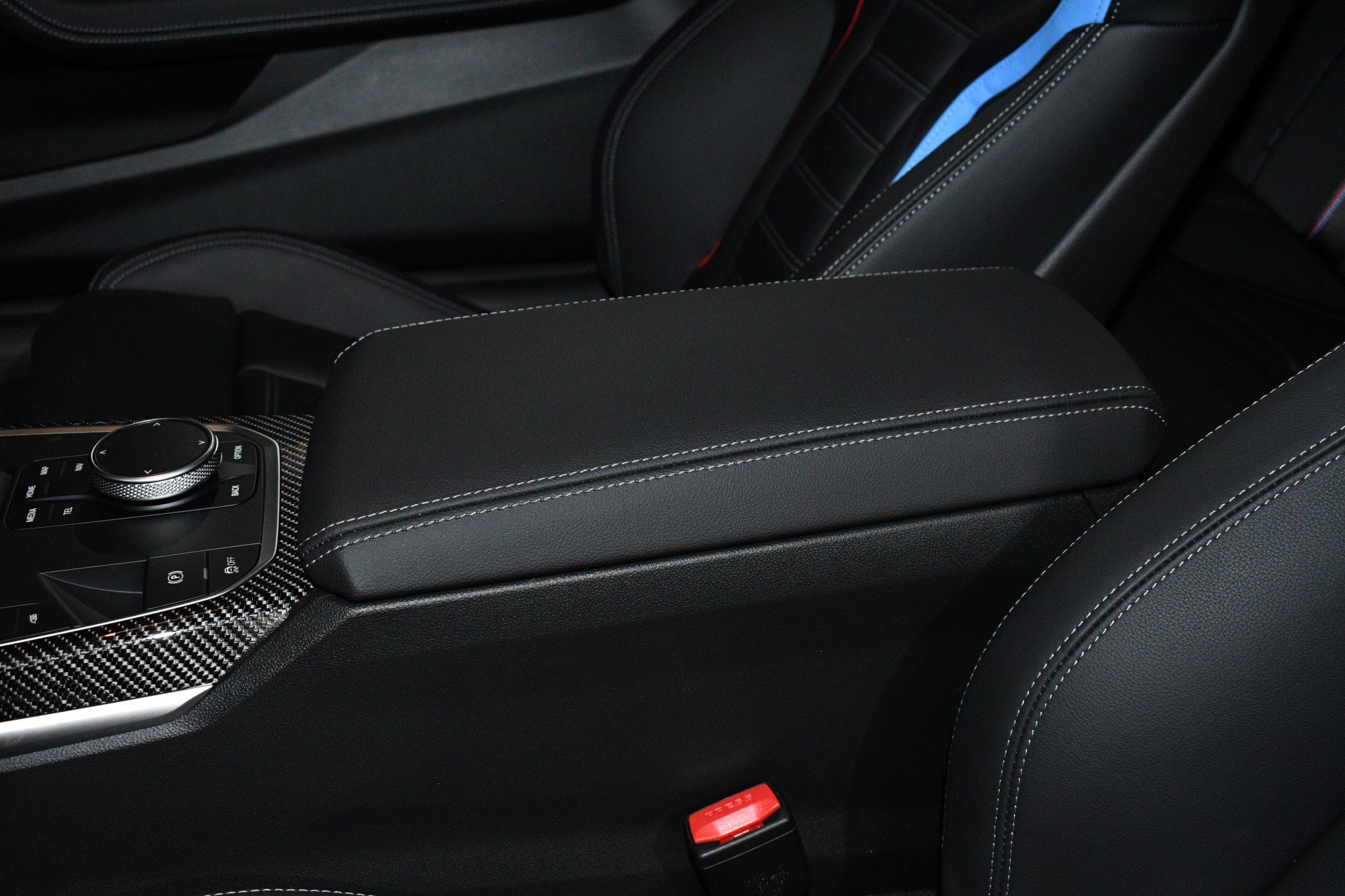 Used 2025 BMW M2 w/ Lighting Package RWD image 41