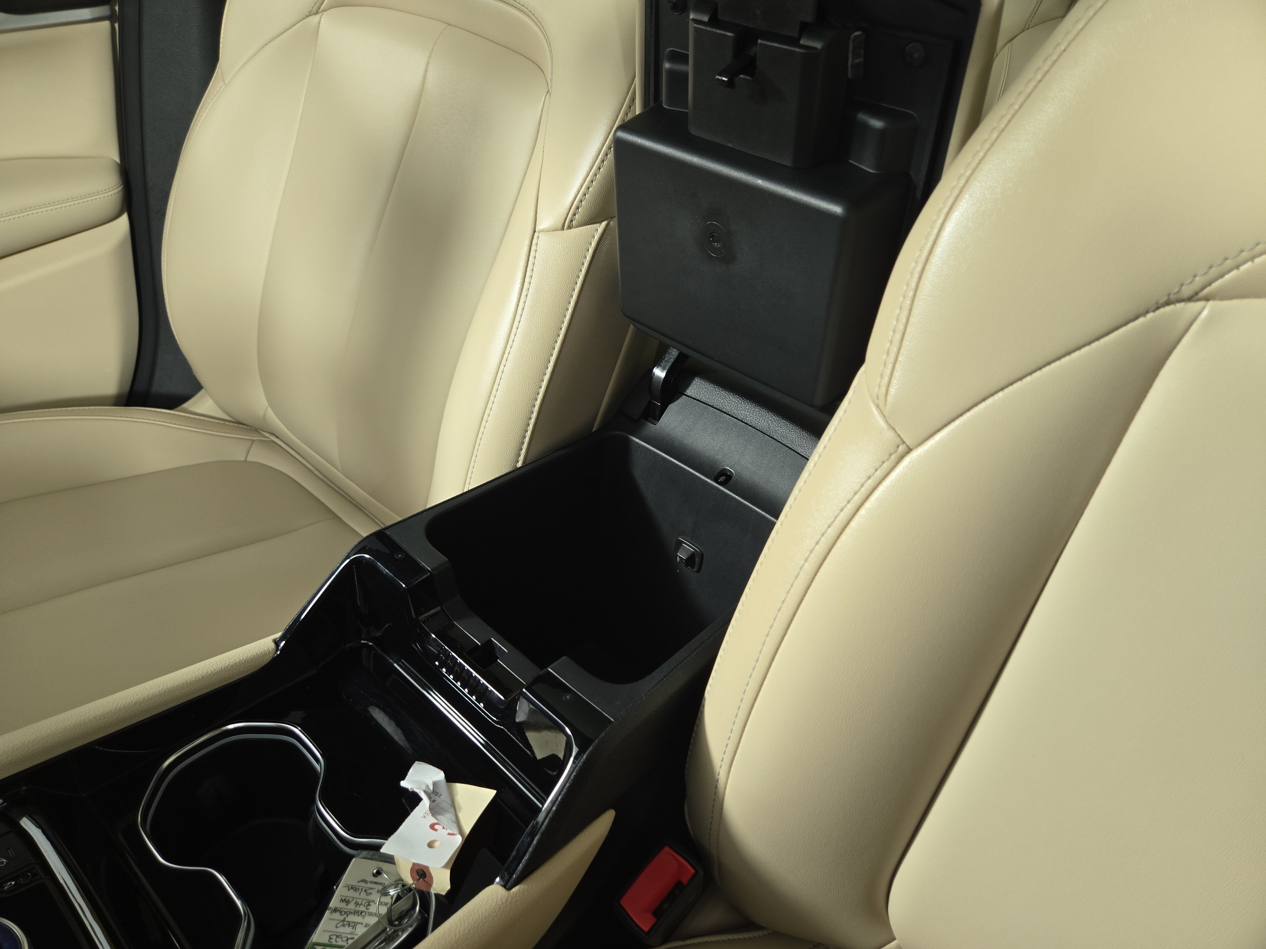 Used 2023 Jeep Grand Cherokee 4WD 4xe image 30