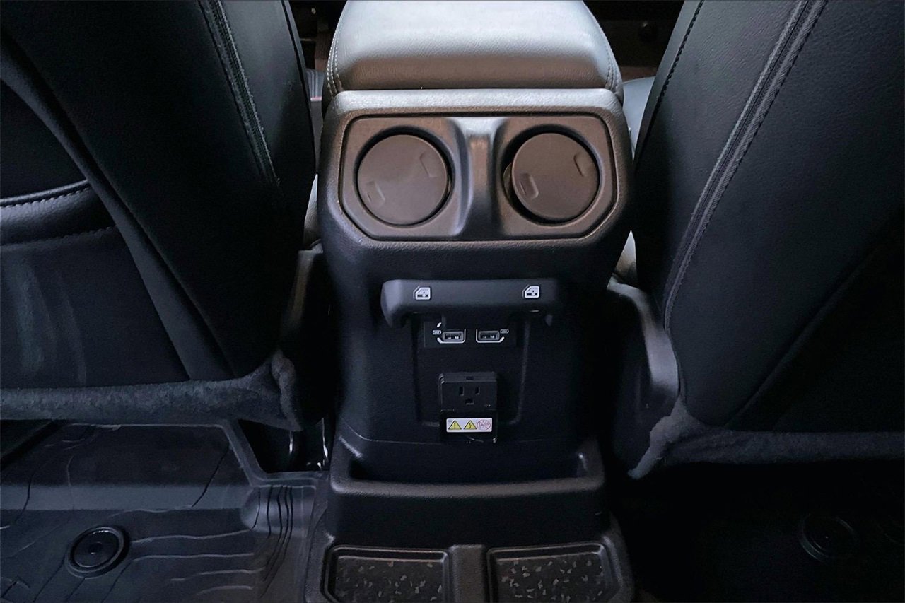 Certified 2022 Jeep Wrangler Unlimited Sahara image 15