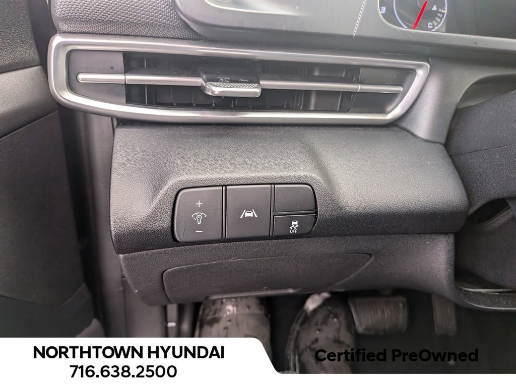 Certified 2023 Hyundai Elantra SEL image 29