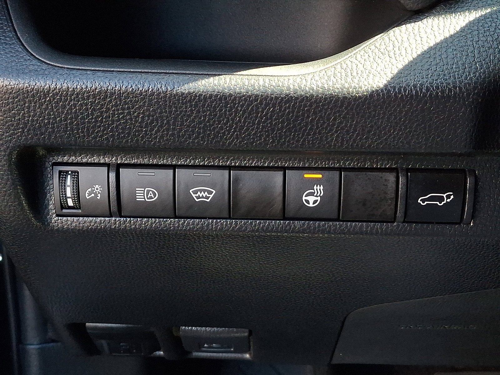 Used 2023 Toyota RAV4 TRD Off-Road w/ TRD Off-Road Weather Package image 28