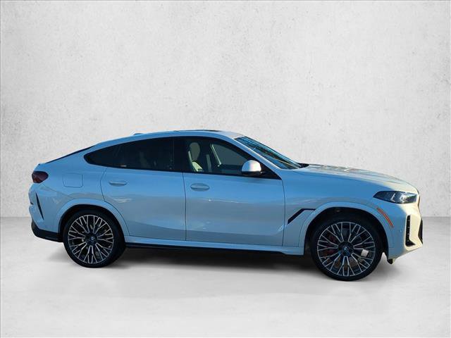 Certified 2024 BMW X6 xDrive40i w/ Premium Package AWD/4WD image 4