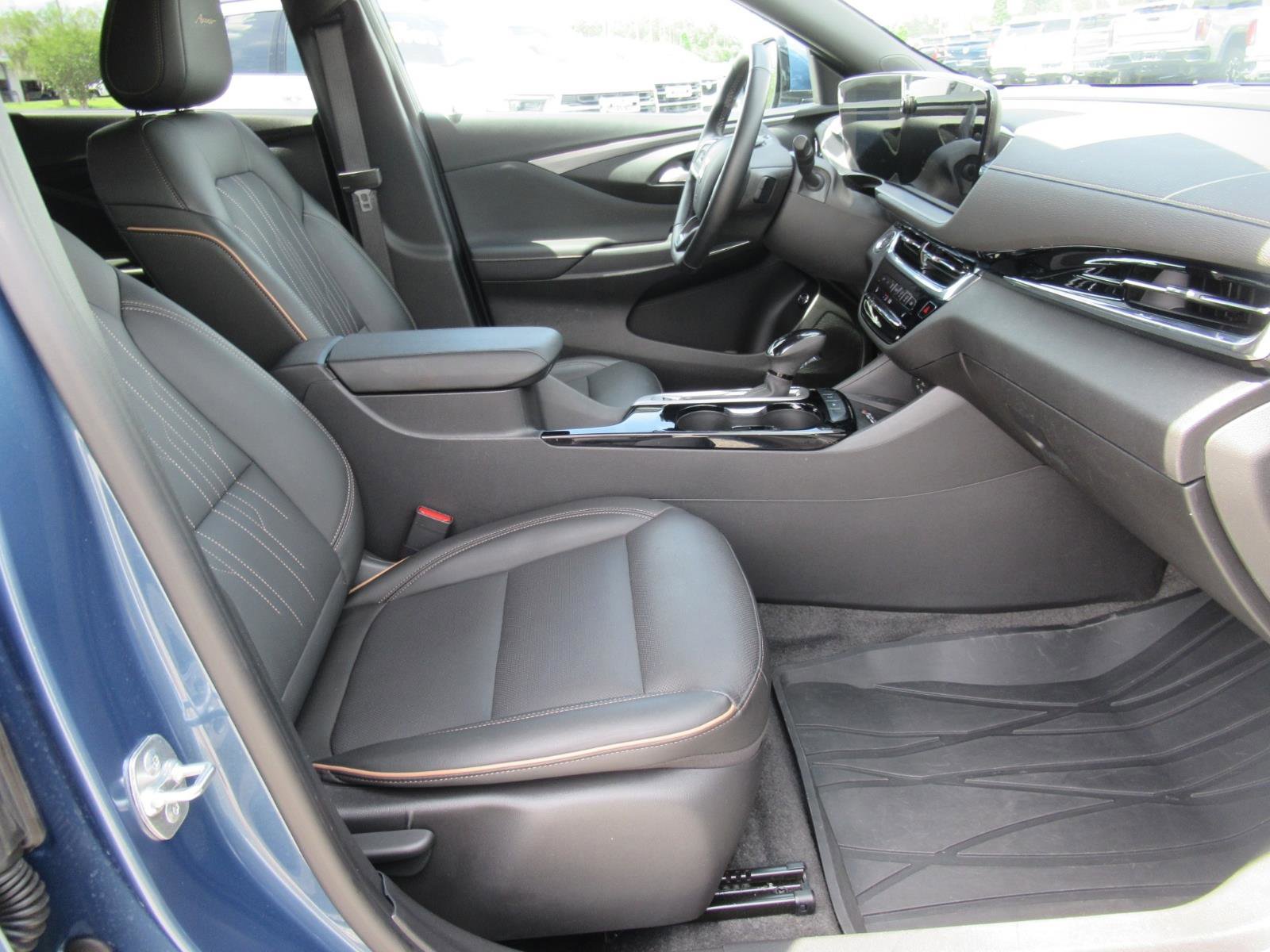 Used 2025 Buick Envista Avenir FWD image 10