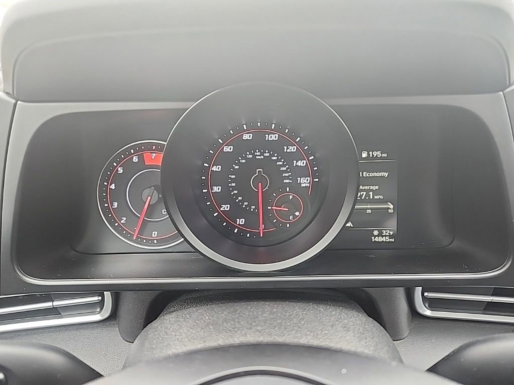 Certified 2023 Hyundai Elantra SEL image 15