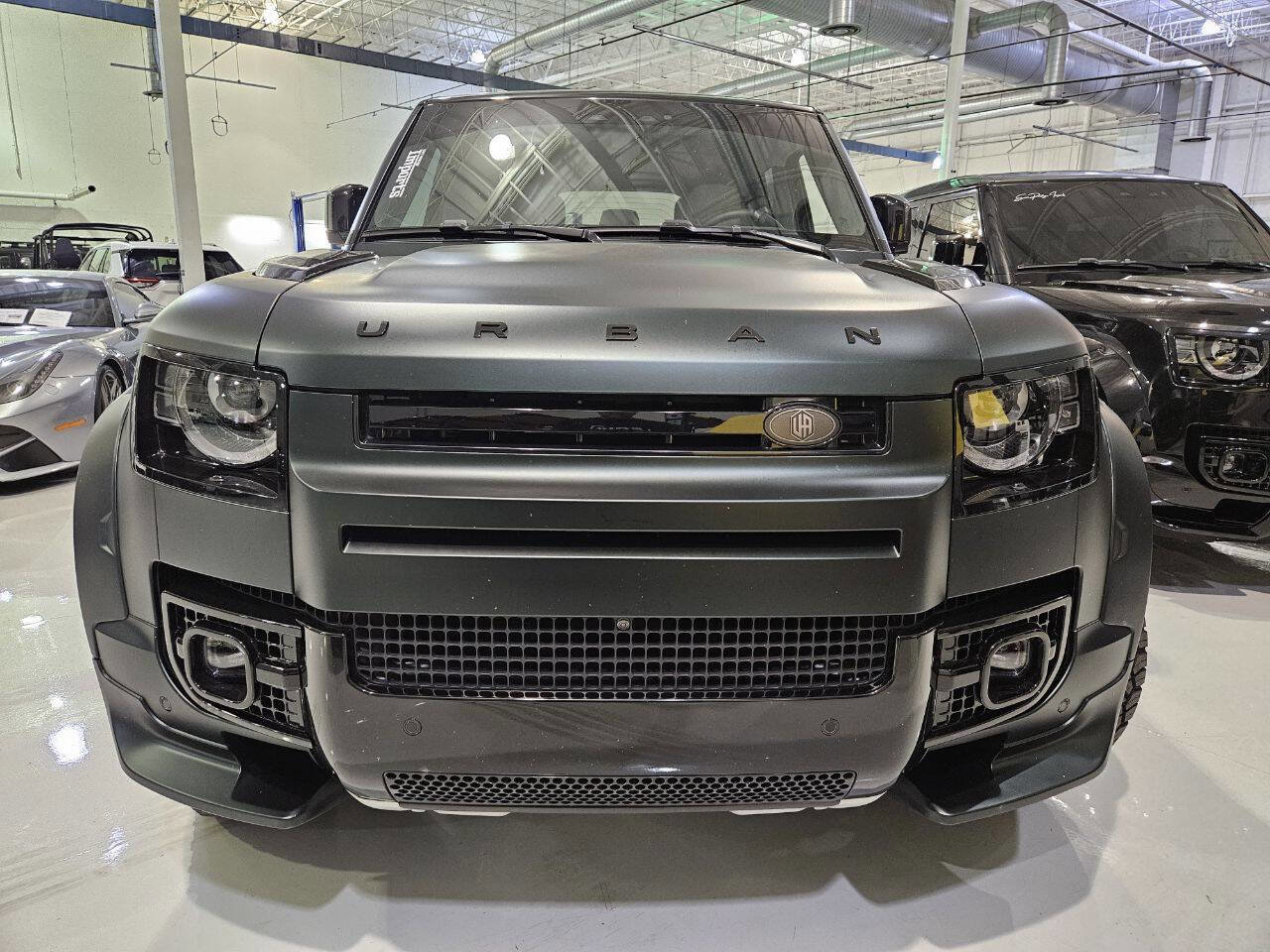 Used 2025 Land Rover Defender 110 V8 image 14