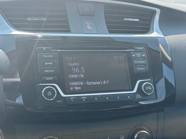 Used 2017 Nissan Sentra SV image 3