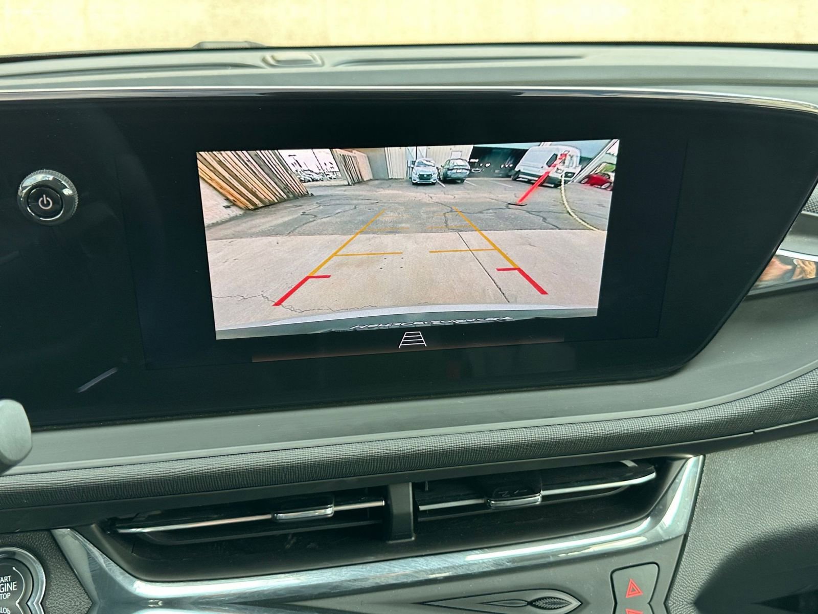 Used 2025 Buick Envista Preferred image 17