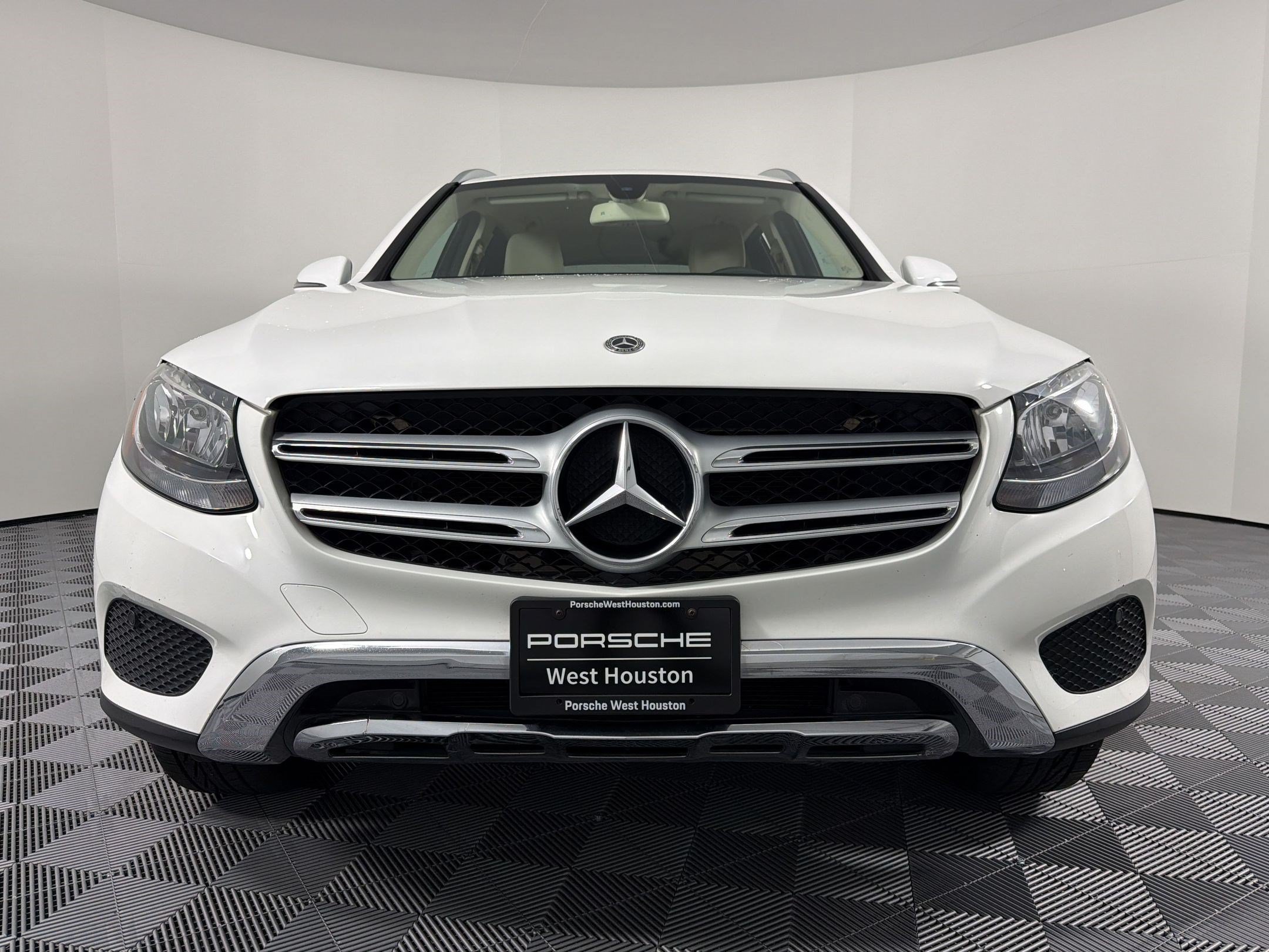 Used 2017 Mercedes-Benz GLC 300 image 6