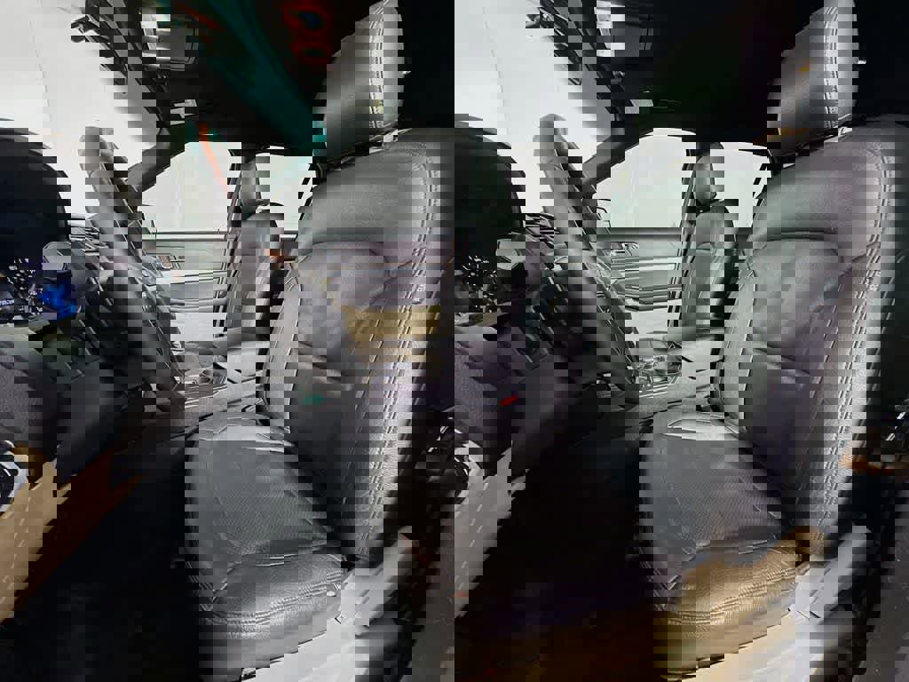 Used 2017 Ford Explorer FWD image 11