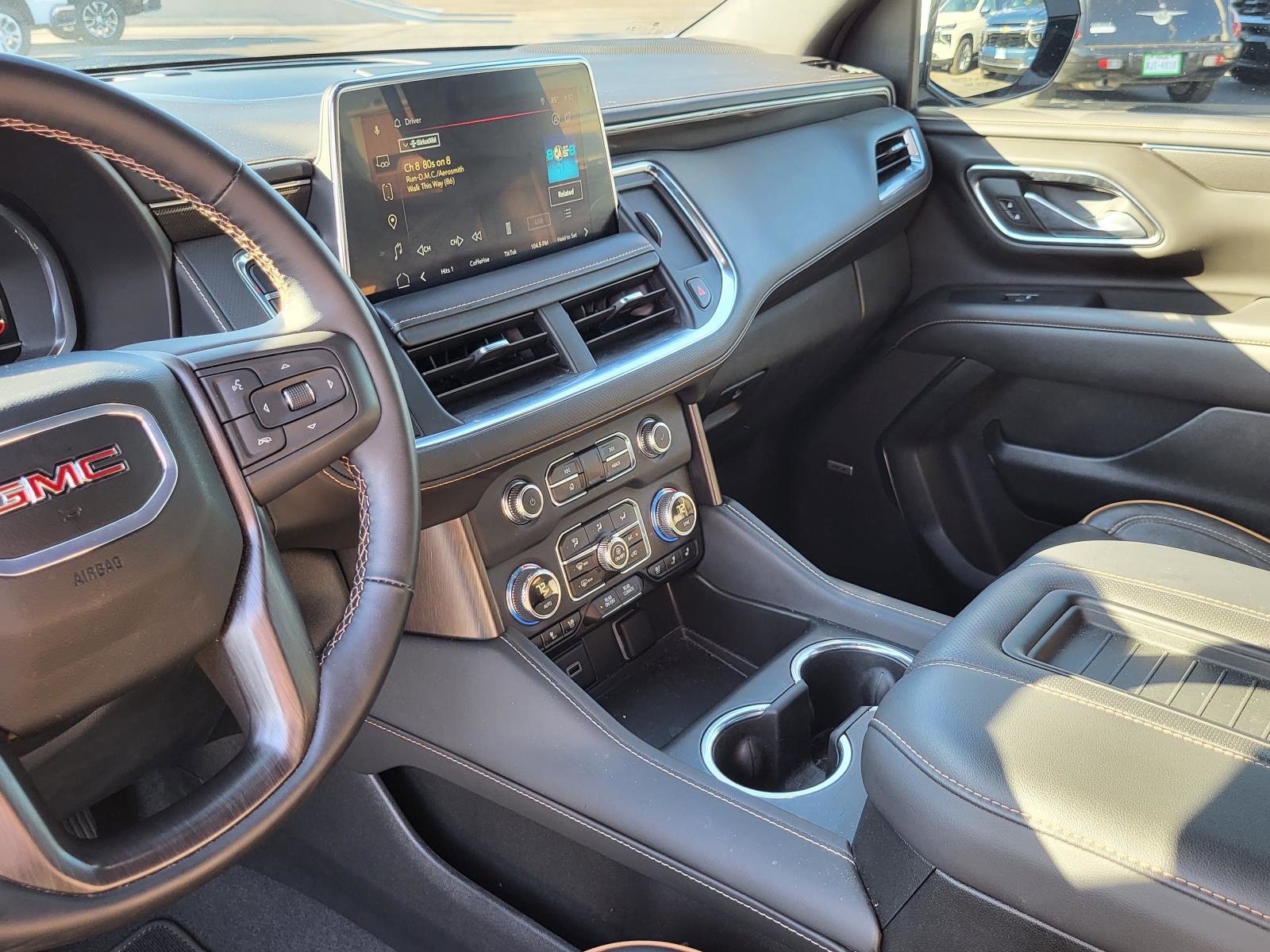 Used 2024 GMC Yukon AT4 w/ Technology Package image 26