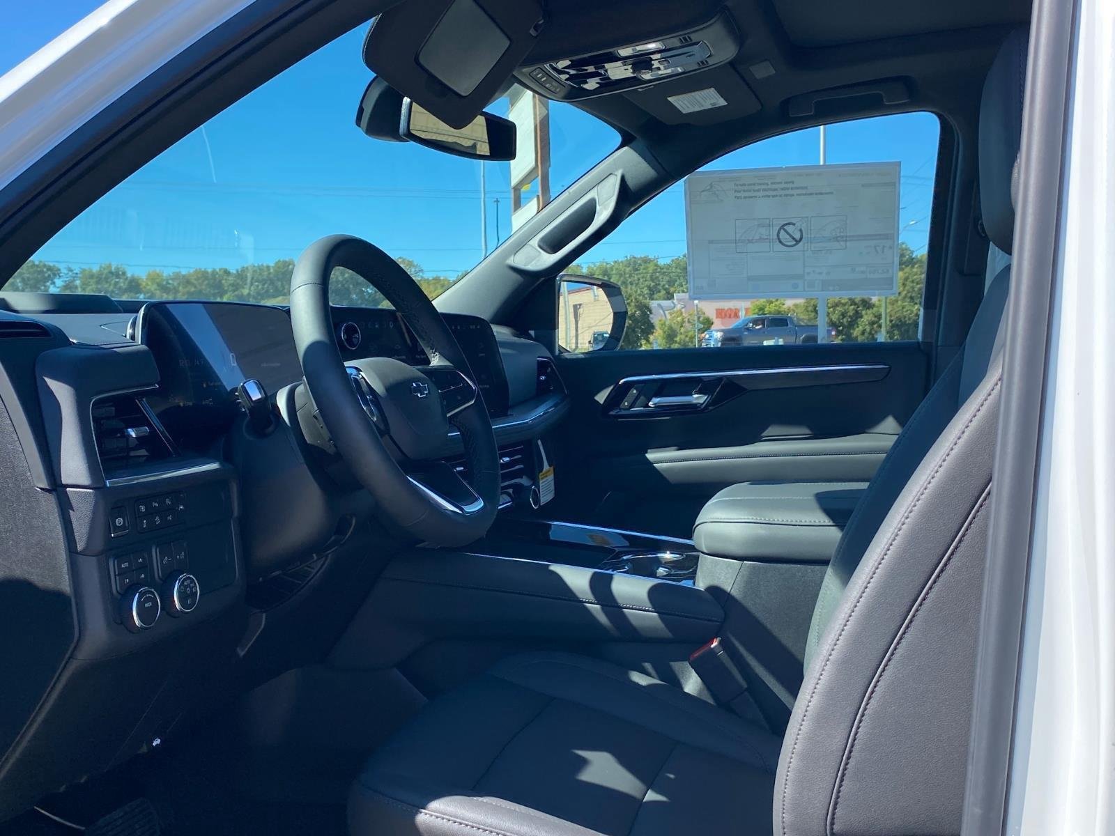 New 2027 Chevrolet Tahoe Z71 w/ Comfort Package AWD/4WD image 7