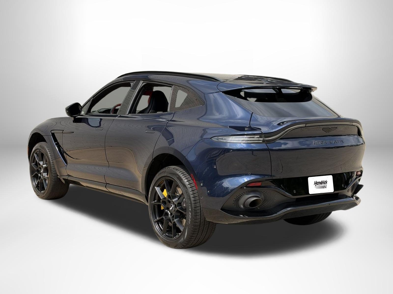 Used 2021 Aston Martin DBX AWD/4WD image 2