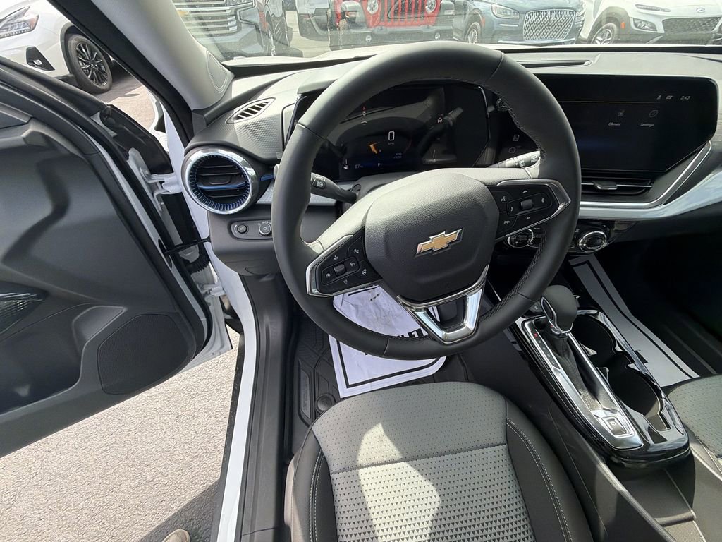 New 2026 Chevrolet Trax LT image 20