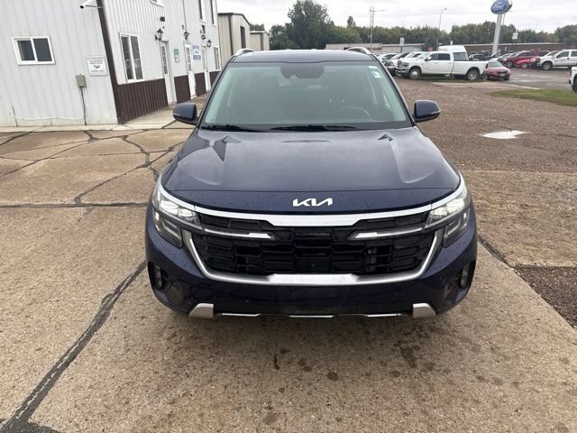 Used 2024 Kia Seltos SX w/ SX Sunroof Package AWD/4WD image 6