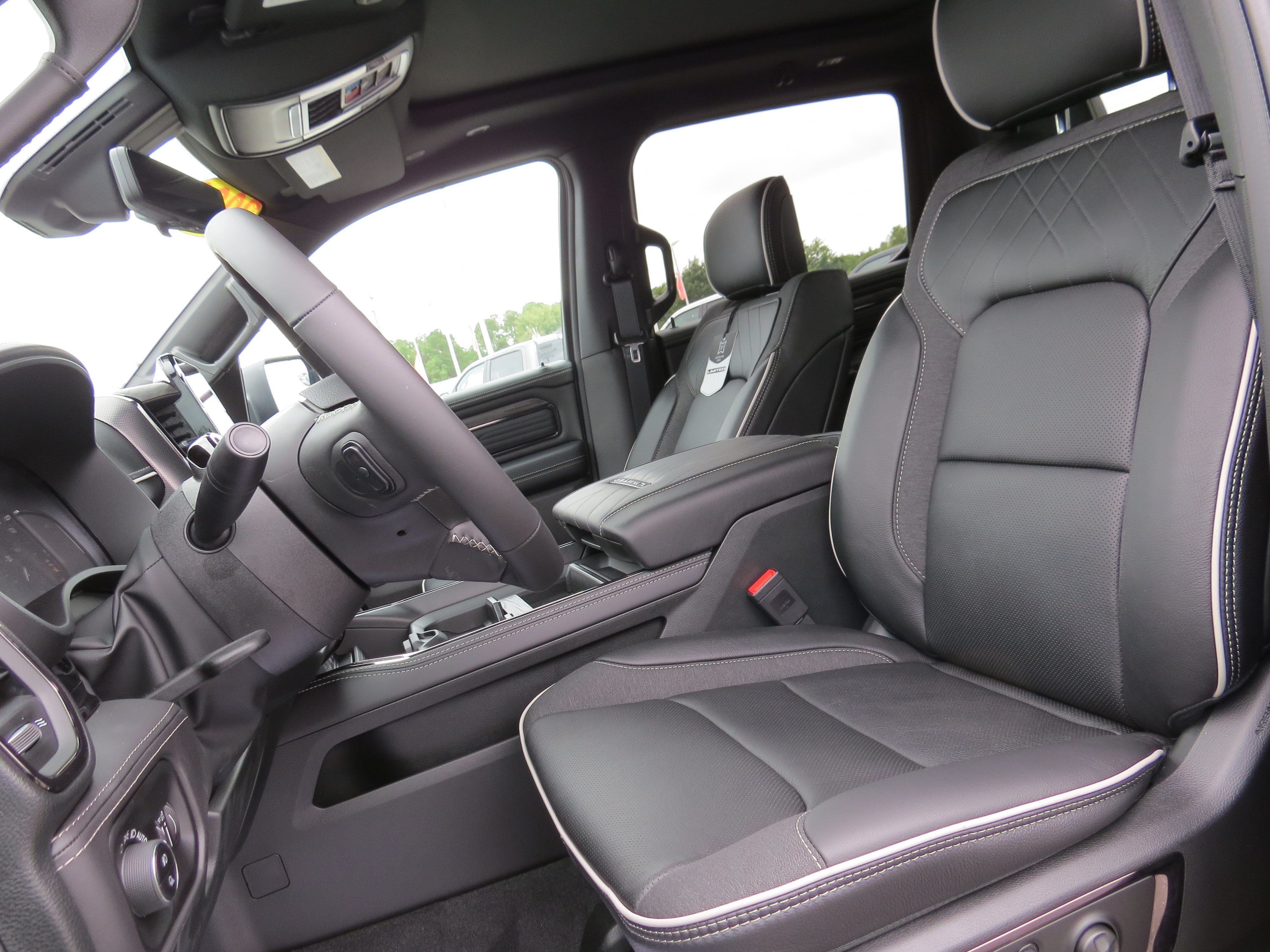 New 2026 RAM 1500 Limited AWD/4WD image 19