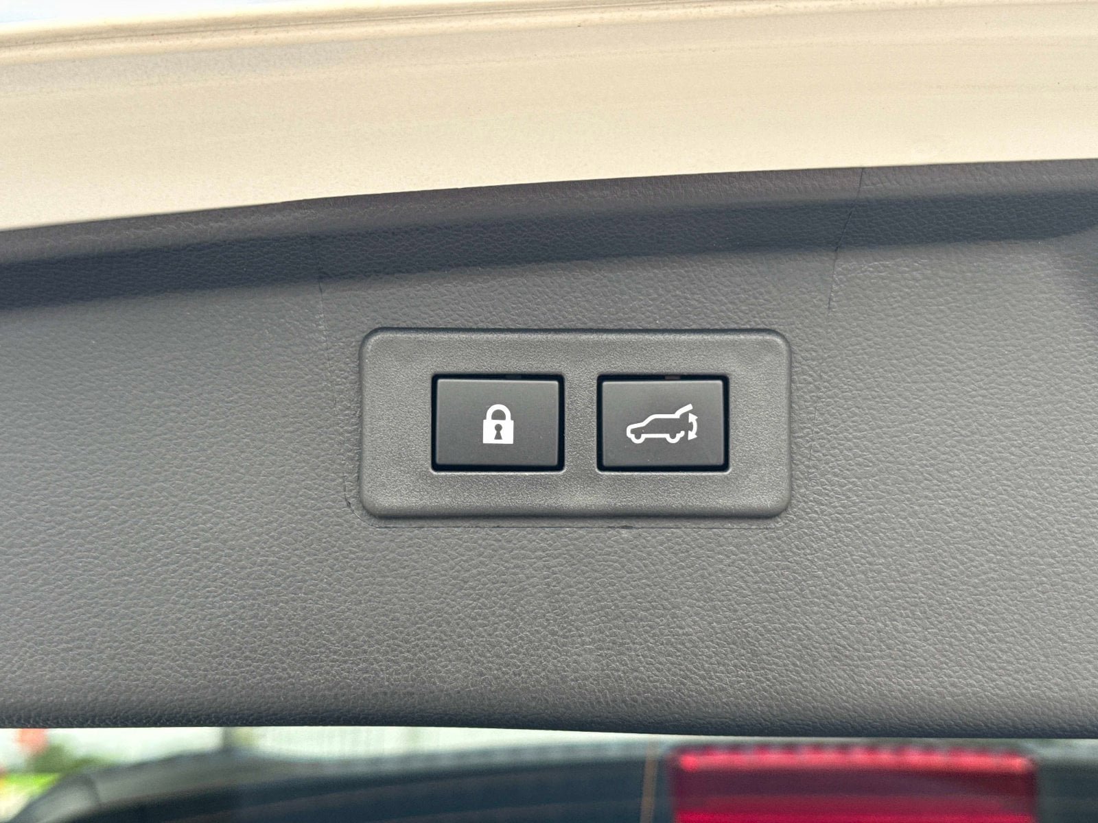 Certified 2025 Subaru Outback Wilderness AWD/4WD image 13