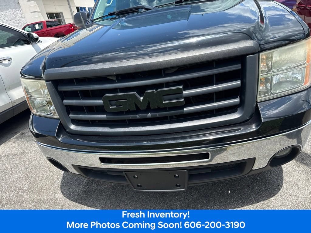 Used 2011 GMC Sierra 1500 SLE RWD image 10