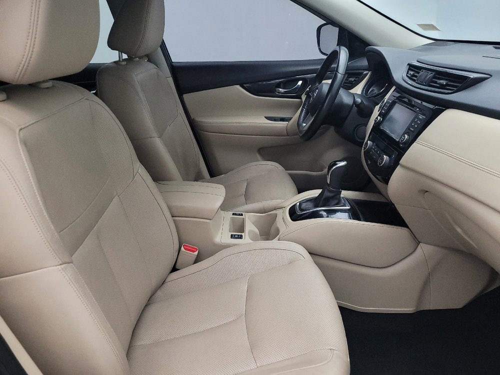 Used 2017 Nissan Rogue SL image 21