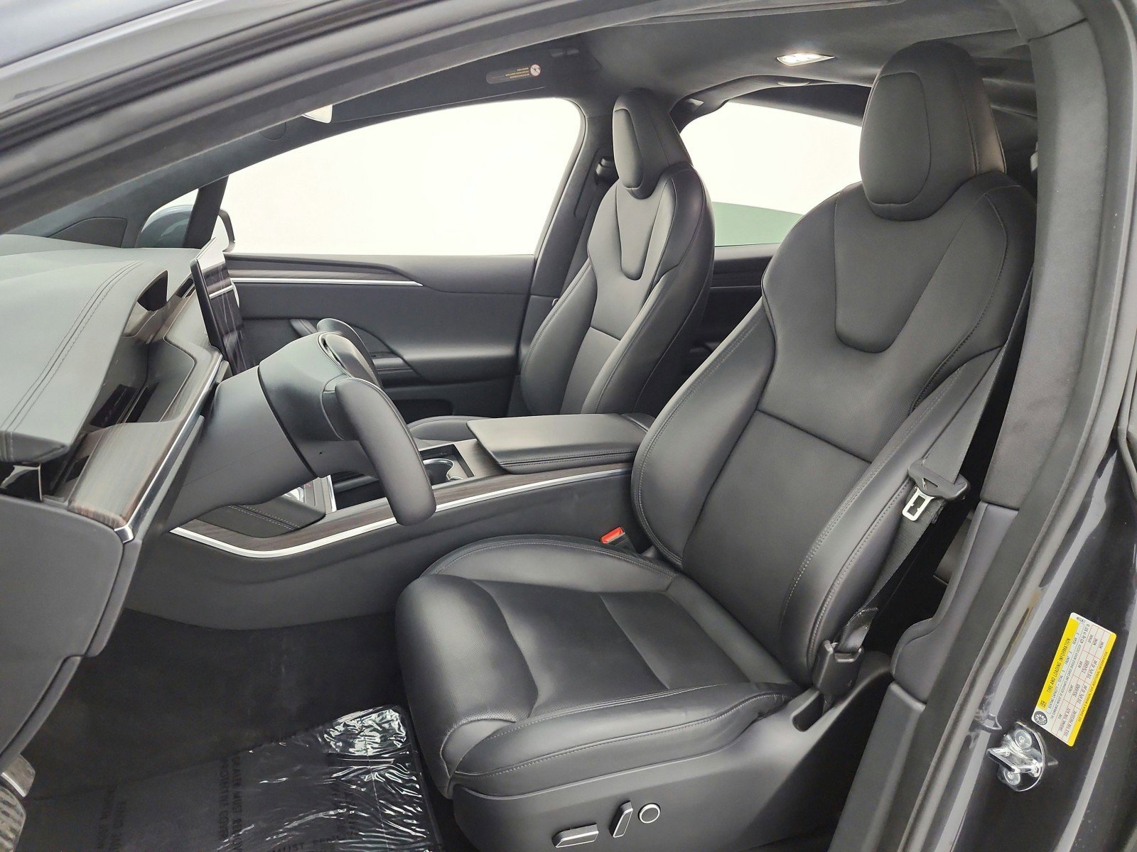 Used 2025 Tesla Model X image 10