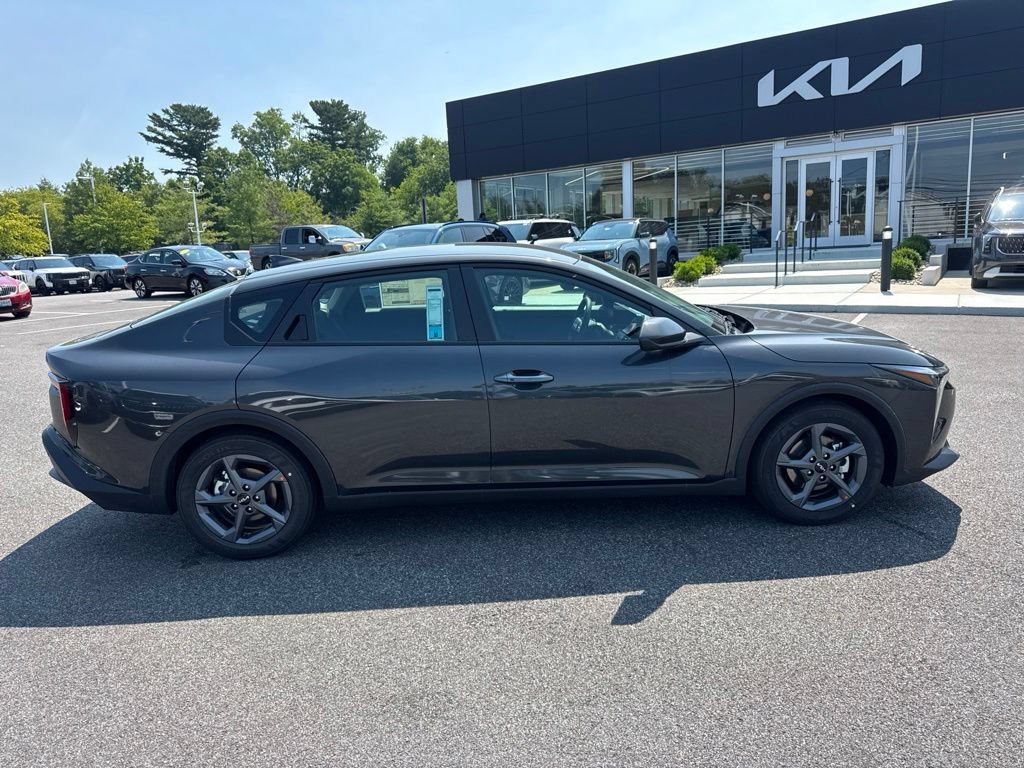 New 2026 Kia K4 FWD image 4