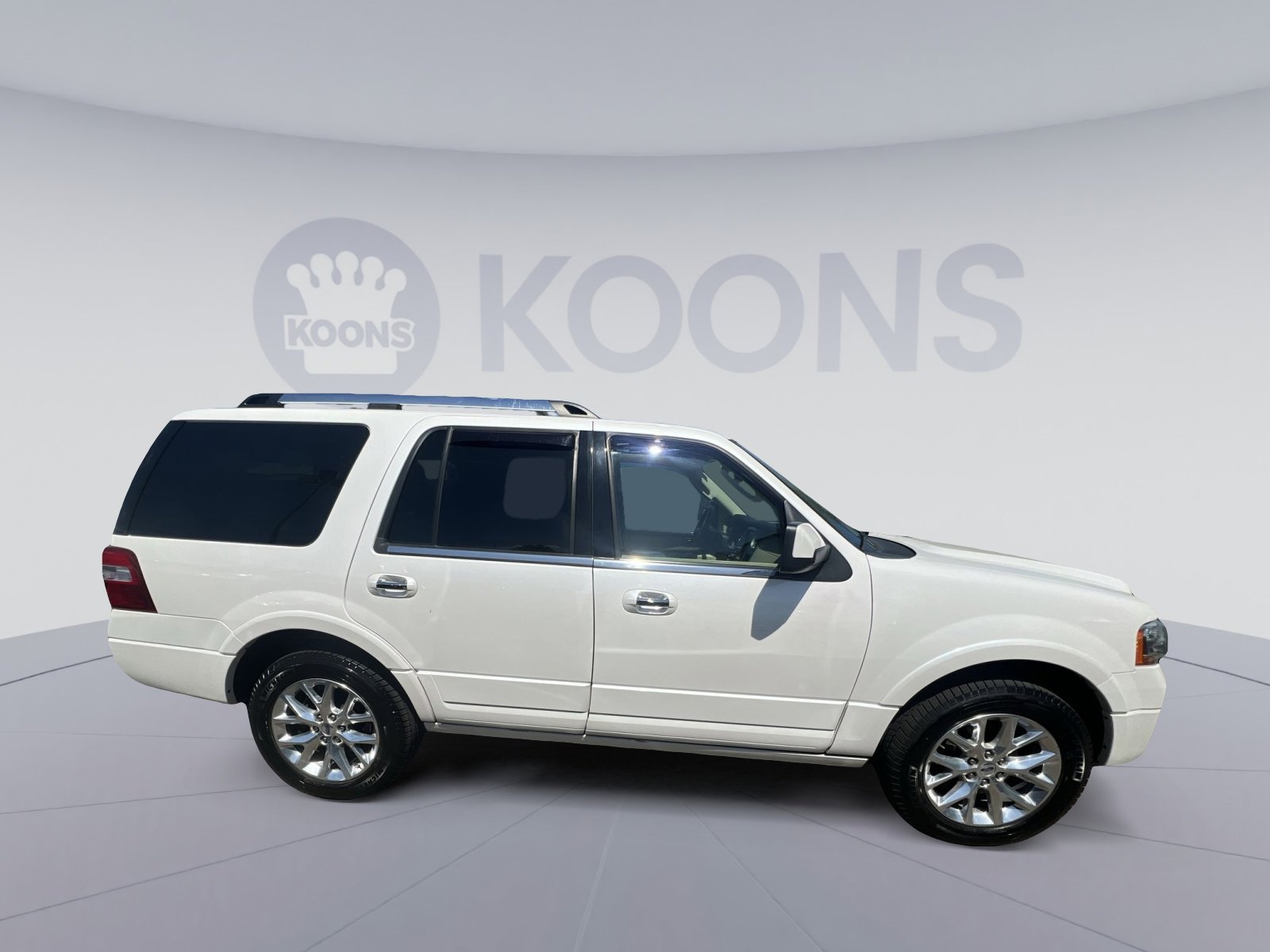 Used 2015 Ford Expedition Limited w/ Equipment Group 301A image 17