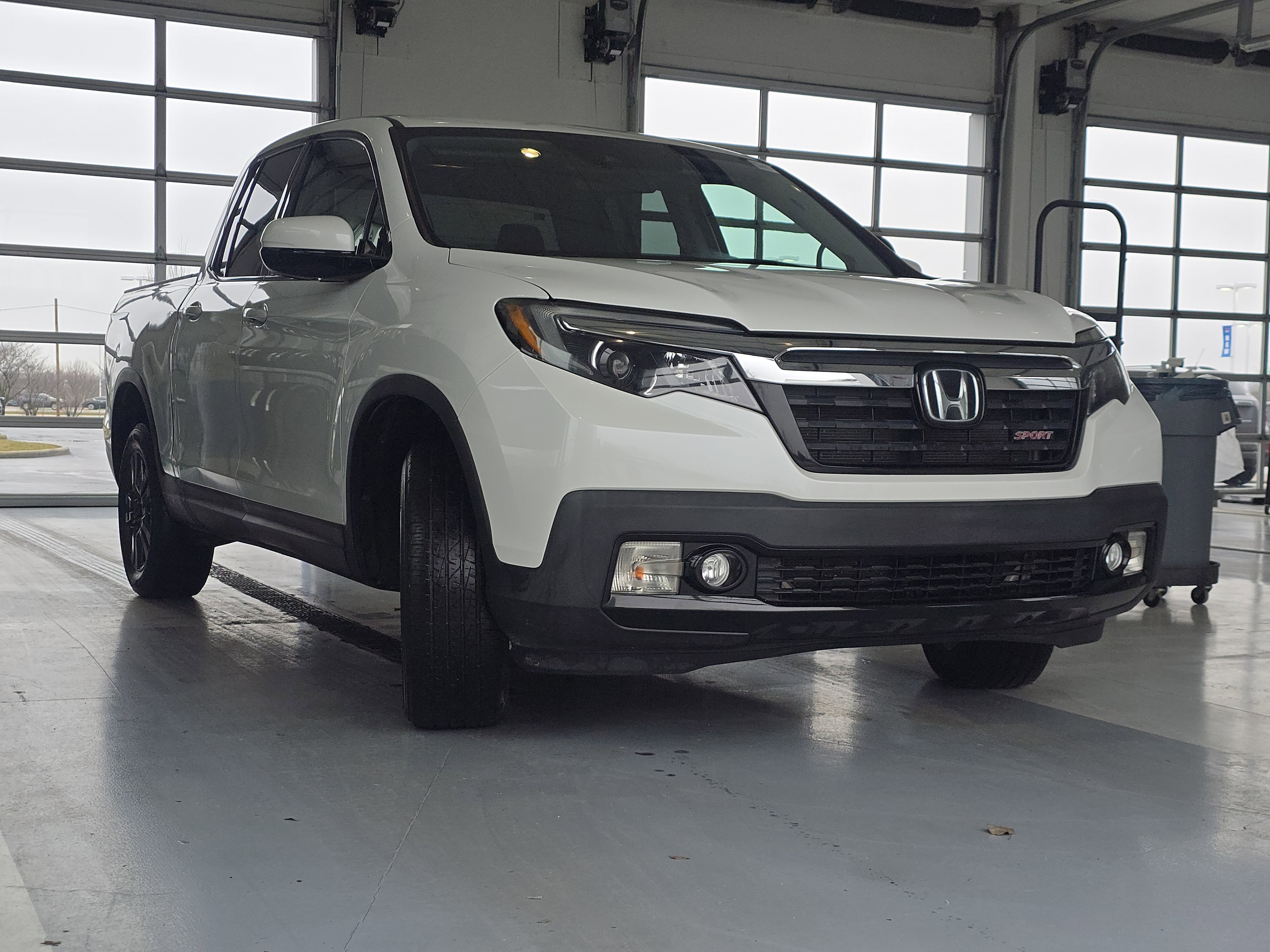 Used 2020 Honda Ridgeline Sport image 3