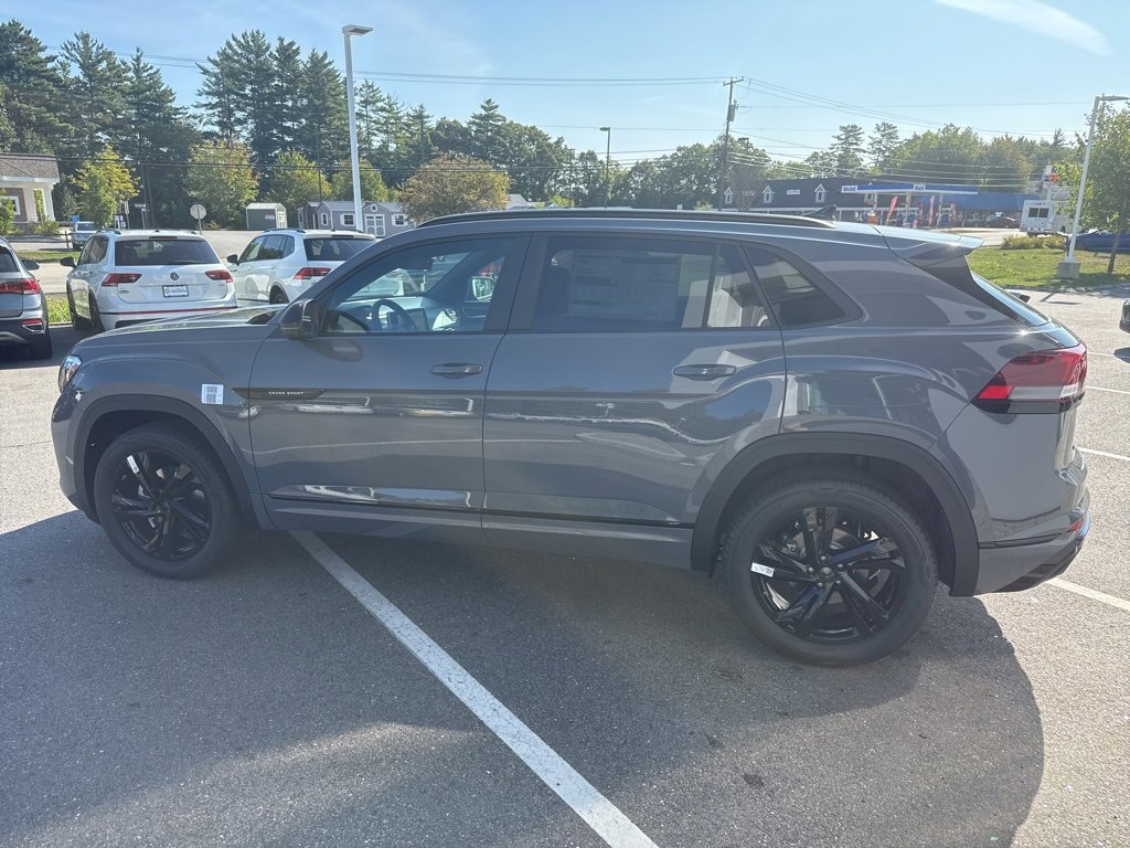 New 2026 Volkswagen Atlas Cross Sport SEL R-Line image 5
