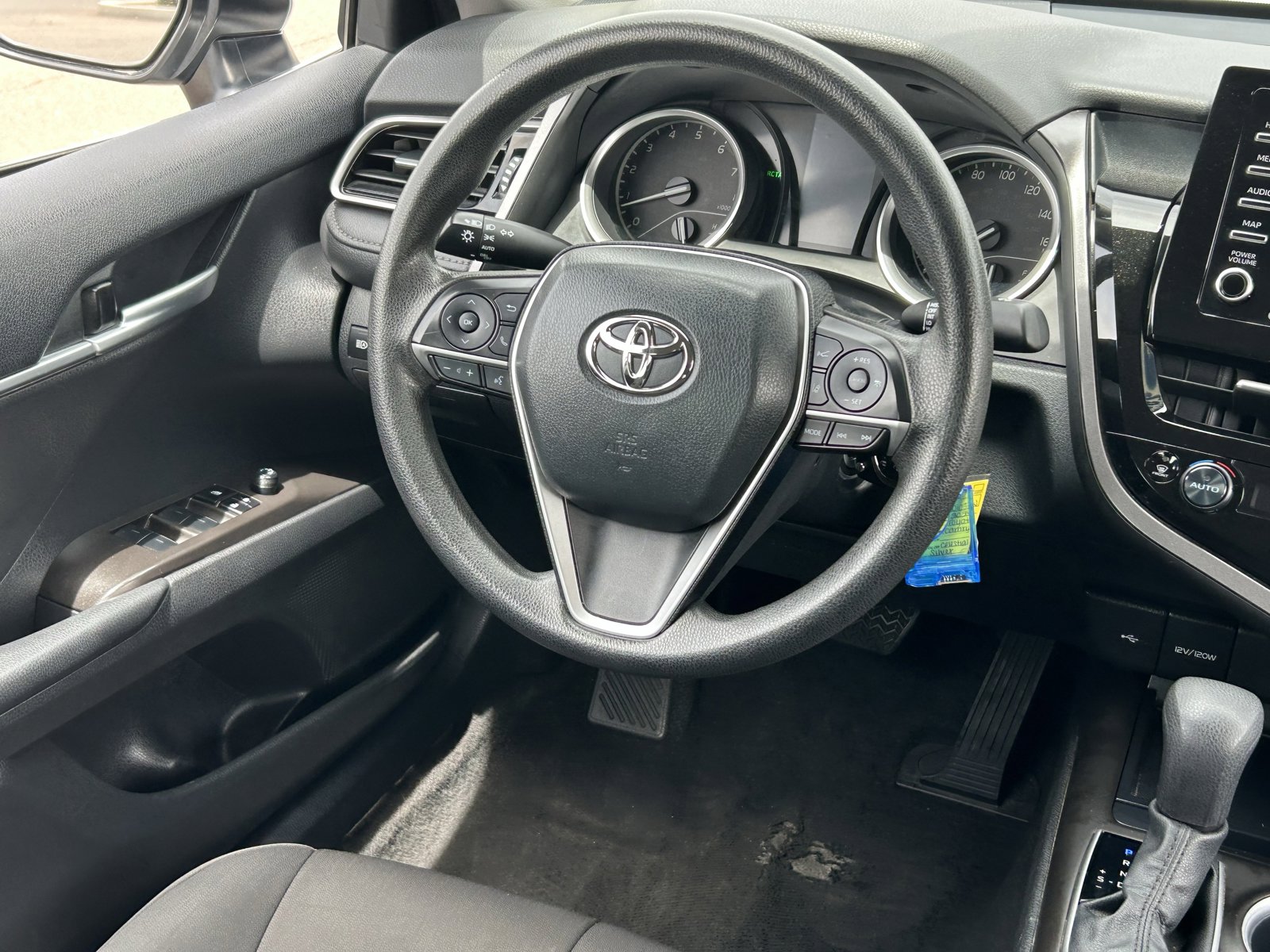 Used 2024 Toyota Camry LE FWD image 15