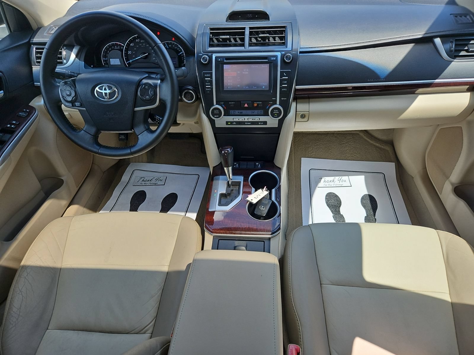 Used 2013 Toyota Camry XLE w/ Leather Pkg FWD image 18