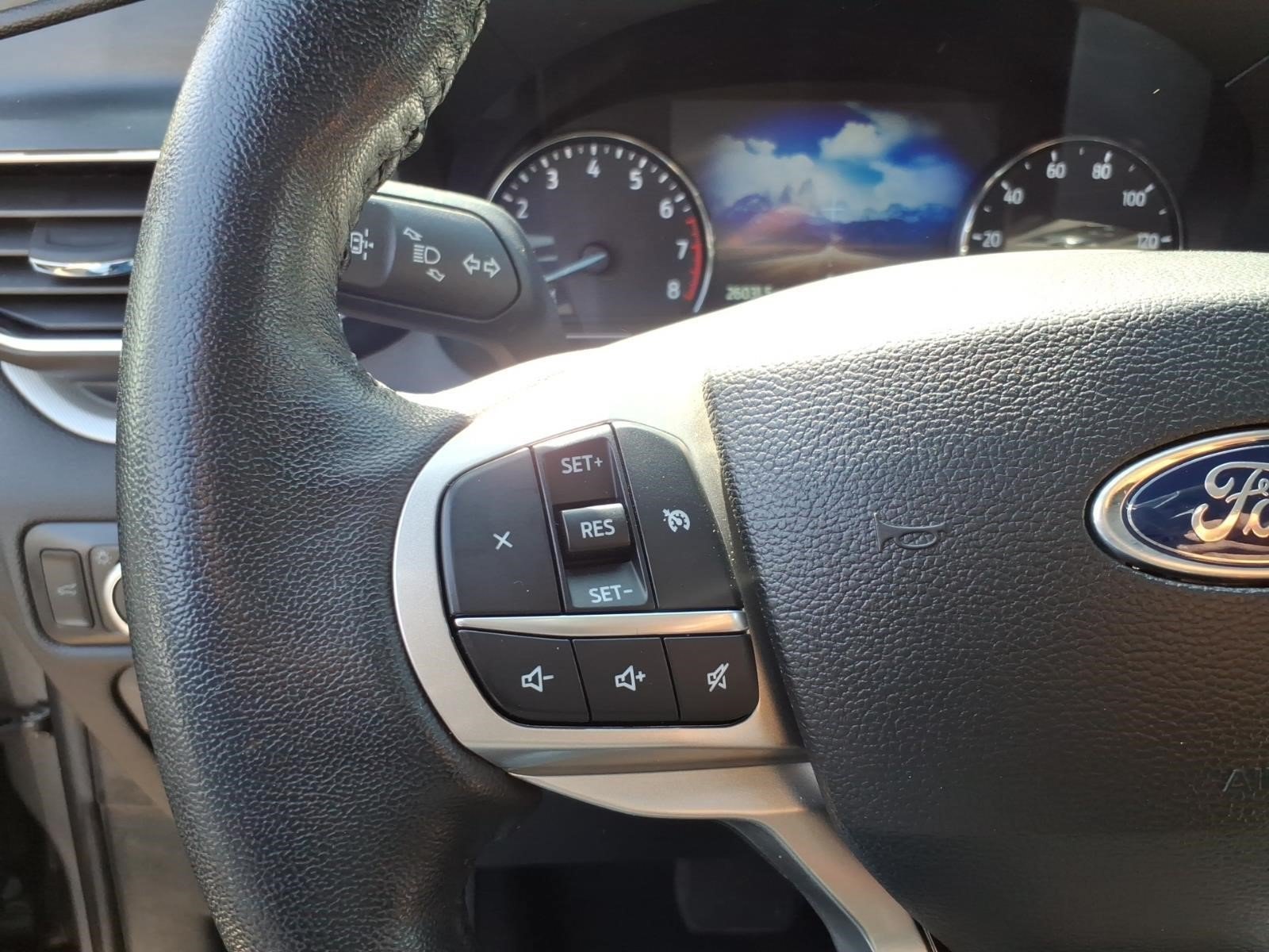 Used 2023 Ford Explorer XLT w/ Equipment Group 202A AWD/4WD image 11