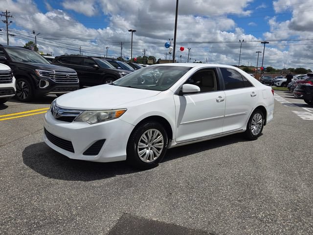 Used 2012 Toyota Camry LE FWD image 3